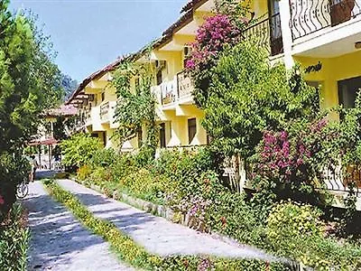 Patio 2* 达利安