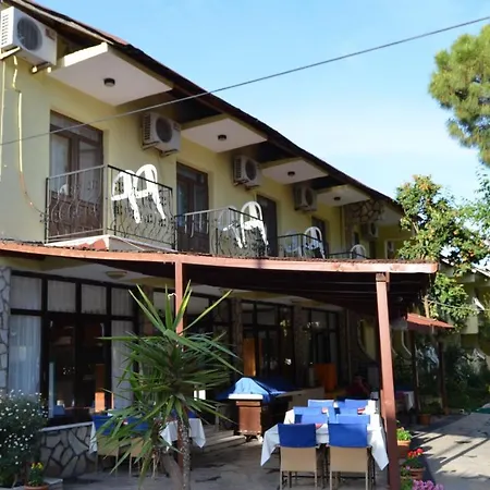 酒店 Patio 达利安