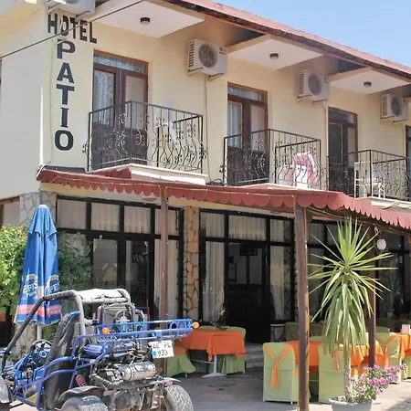 Patio 2* 达利安